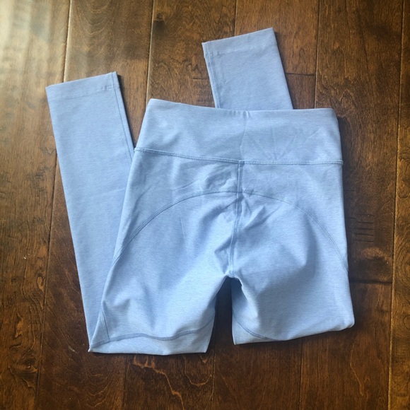 Outdoor Voices | Blue 3/4 Warmup Leggings - Picture 6 of 6